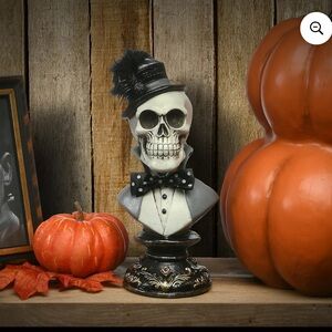 National Tree Company 10-inch Halloween Male Skeleton Bust Decoration